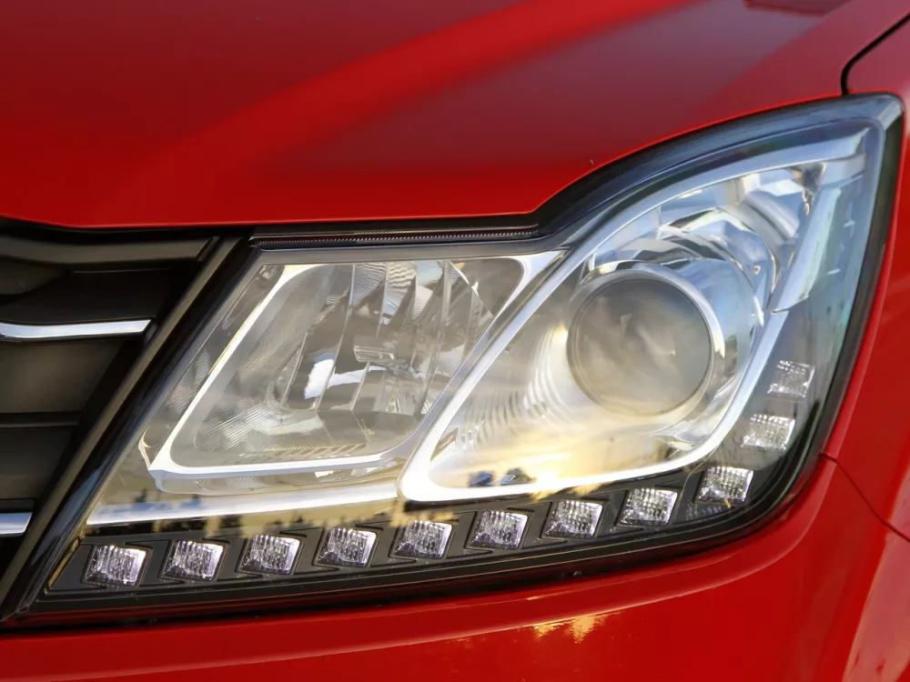 Автомобиль SsangYong Korando III Рестайлинг 2 Внедорожник (5 дверей)