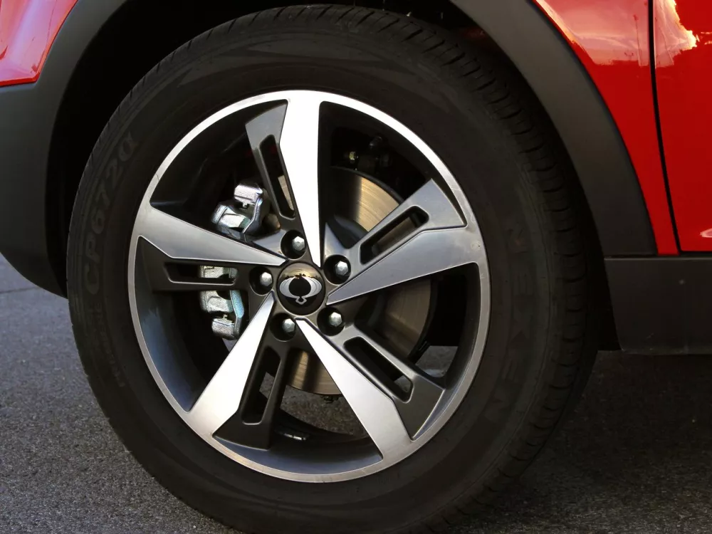 Автомобиль SsangYong Korando III Рестайлинг 2 Внедорожник (5 дверей)