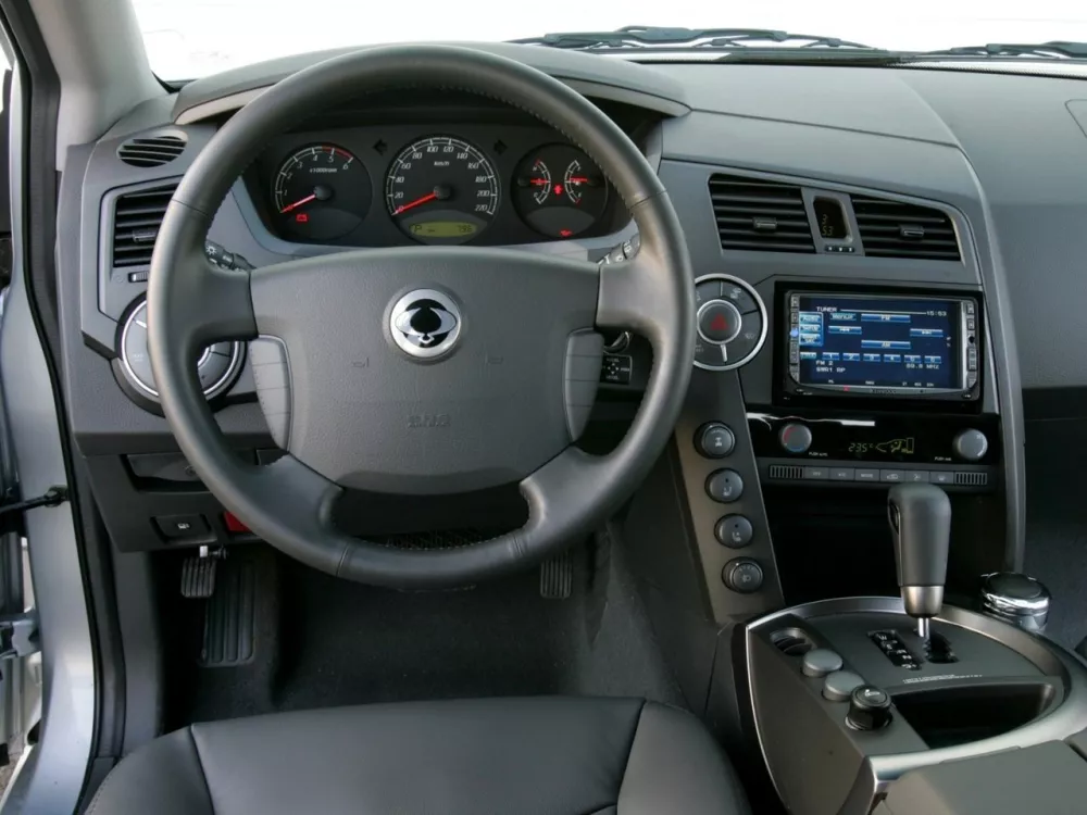 Автомобиль SsangYong Kyron I Внедорожник (5 дверей)