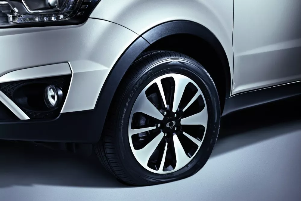 Автомобиль SsangYong Korando III Рестайлинг Внедорожник (5 дверей)
