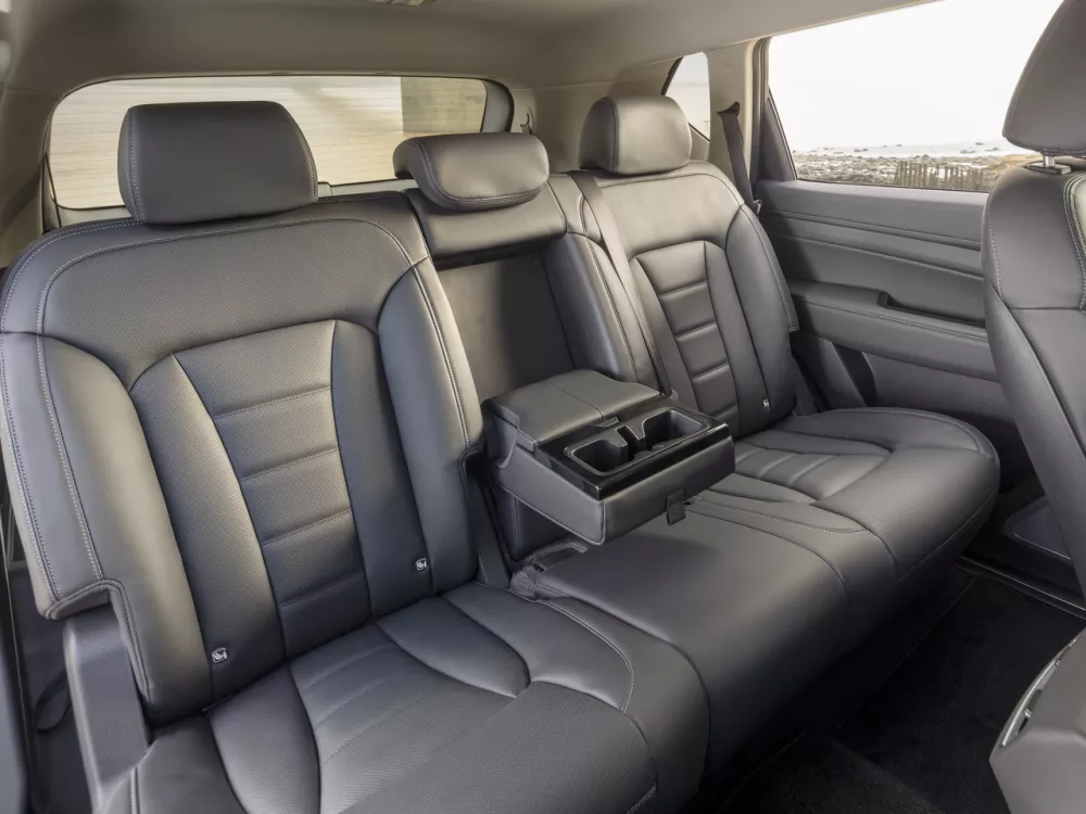 Автомобиль SsangYong Rexton IV Рестайлинг Внедорожник (5 дверей)