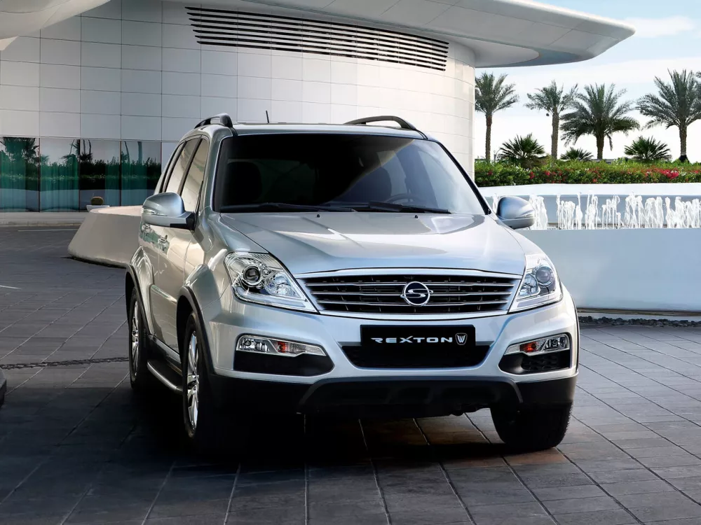 Автомобиль SsangYong Rexton III Внедорожник (5 дверей)