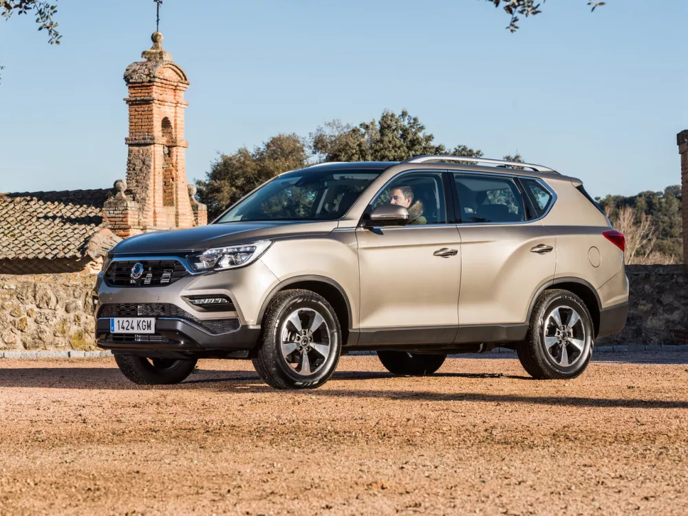 Автомобиль SsangYong Rexton IV Внедорожник (5 дверей)