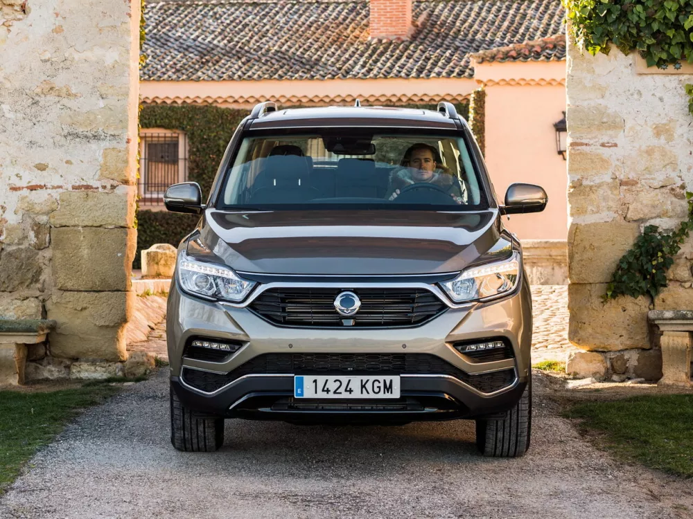 Автомобиль SsangYong Rexton IV Внедорожник (5 дверей)