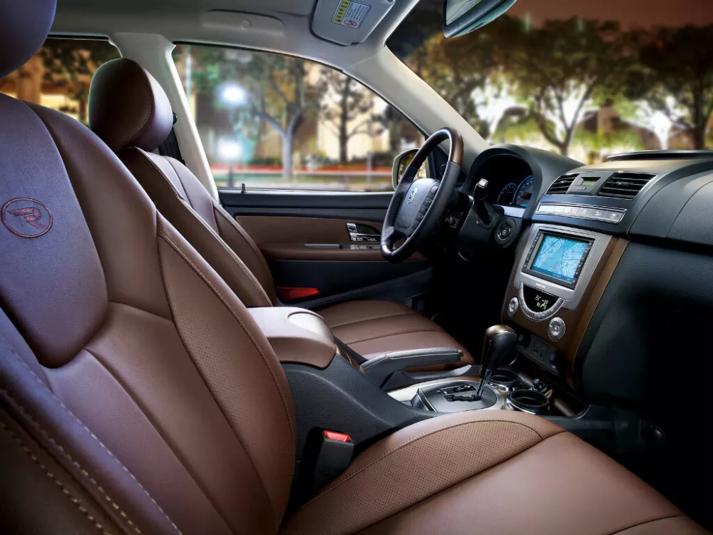 Автомобиль SsangYong Rexton III Внедорожник (5 дверей)