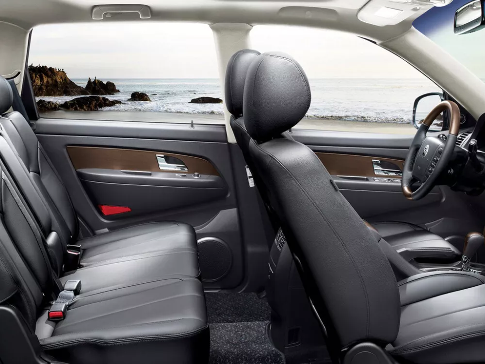 Автомобиль SsangYong Rexton III Внедорожник (5 дверей)
