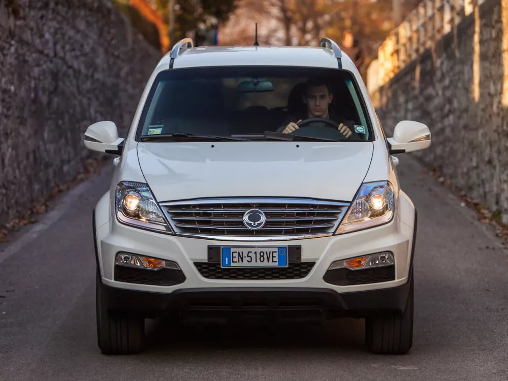 Автомобиль SsangYong Rexton III Внедорожник (5 дверей)