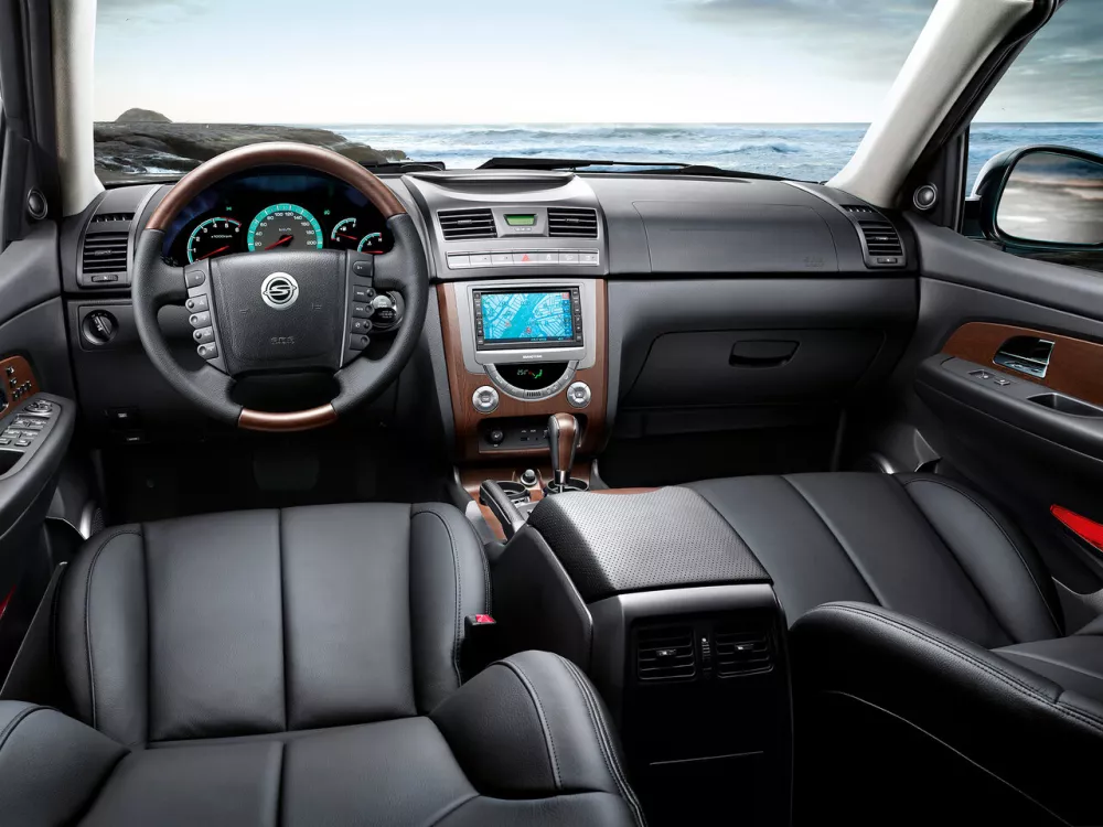 Автомобиль SsangYong Rexton III Внедорожник (5 дверей)