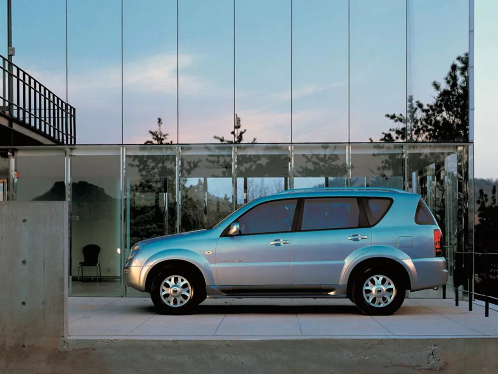 Автомобиль SsangYong Rexton I Внедорожник (5 дверей)