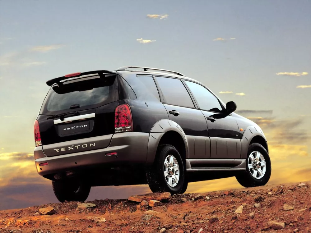 Автомобиль SsangYong Rexton I Внедорожник (5 дверей)