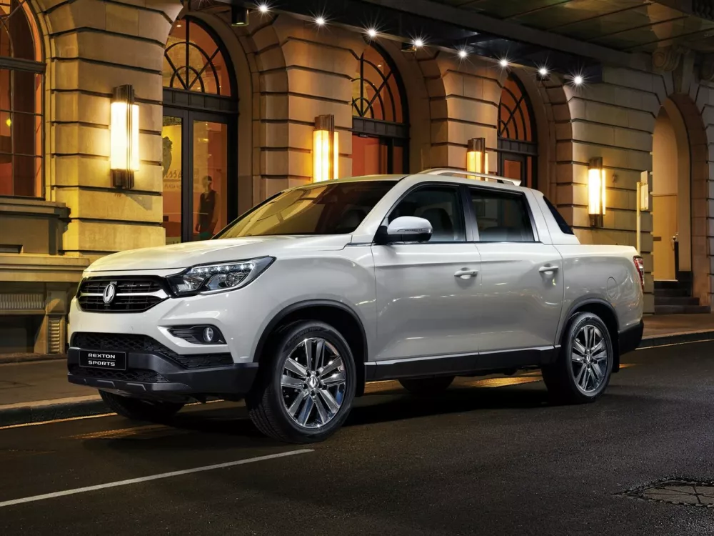 Автомобиль SsangYong Rexton Sports I Пикап Двойная кабина