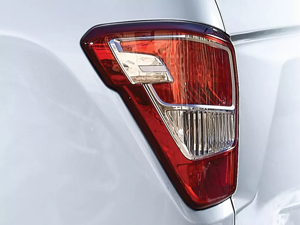 Автомобиль SsangYong Rexton Sports I Пикап Двойная кабина