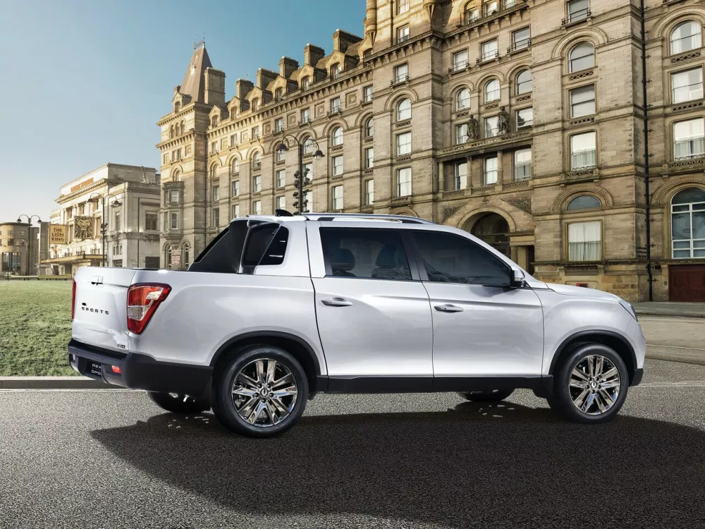 Автомобиль SsangYong Rexton Sports I Пикап Двойная кабина