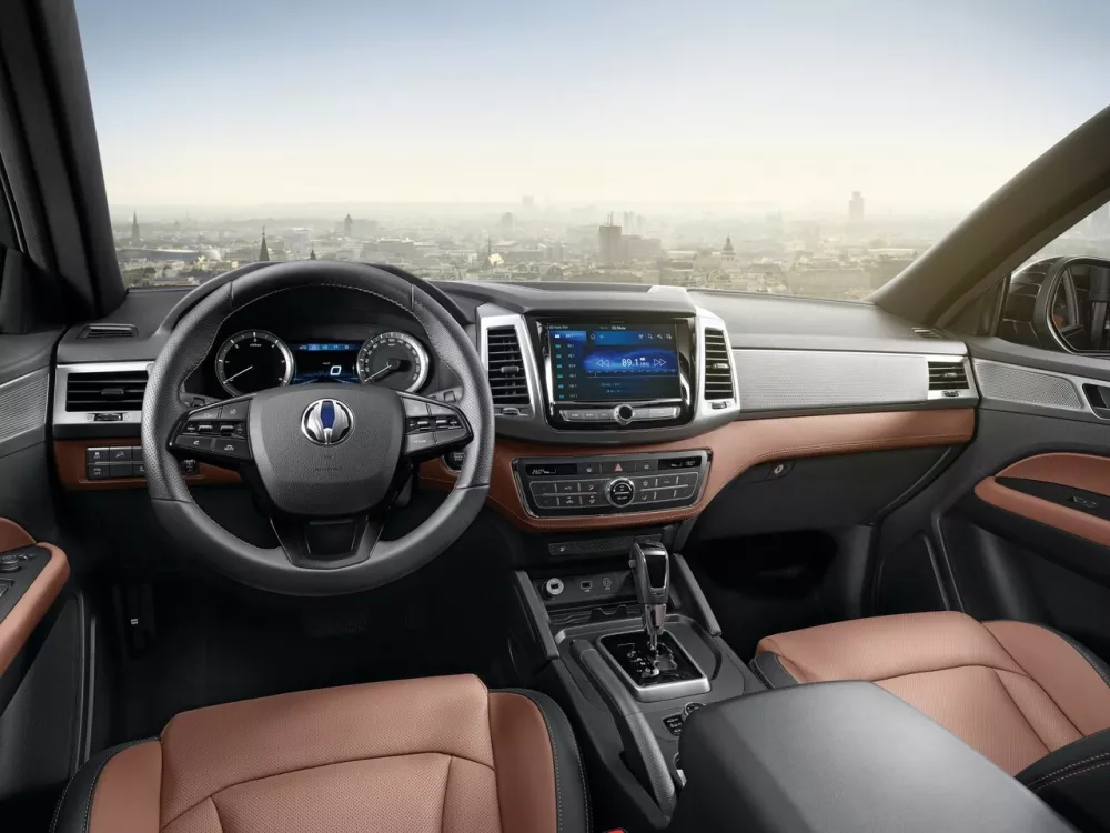 Автомобиль SsangYong Rexton Sports I Пикап Двойная кабина