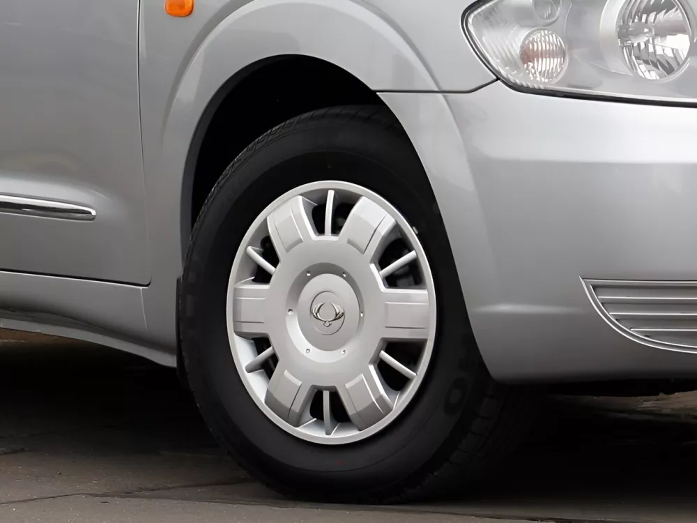 Автомобиль SsangYong Rodius I Рестайлинг Минивэн