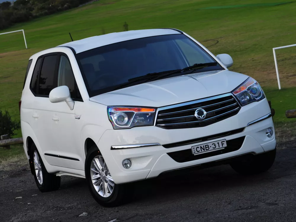 Автомобиль SsangYong Stavic Минивэн