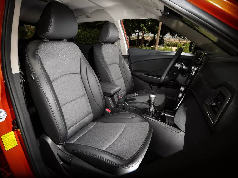 Автомобиль SsangYong Tivoli I Рестайлинг Внедорожник (5 дверей)