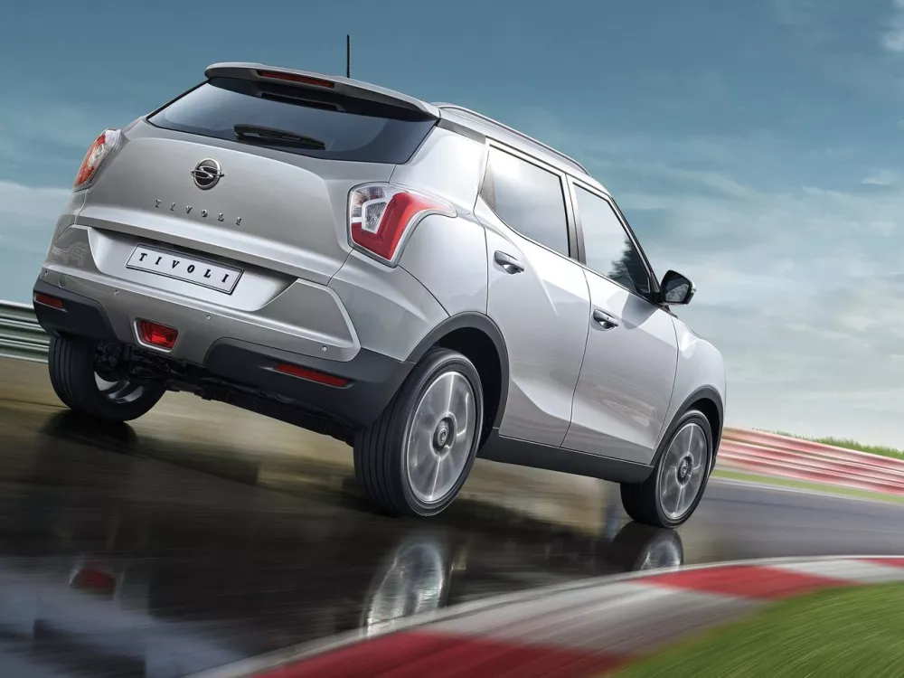 Автомобиль SsangYong Tivoli I Внедорожник (5 дверей)