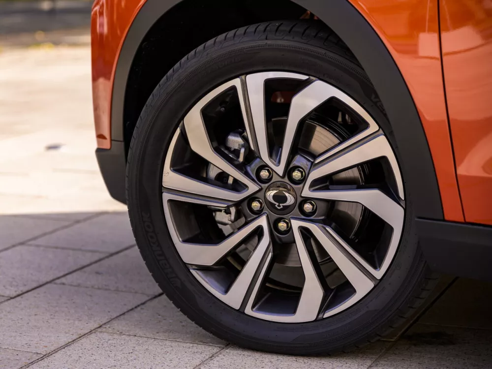 Автомобиль SsangYong Tivoli I Рестайлинг Внедорожник (5 дверей)