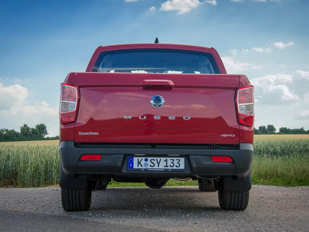 Автомобиль SsangYong Musso II Пикап Двойная кабина