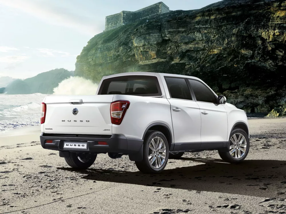 Автомобиль SsangYong Musso II Пикап Двойная кабина