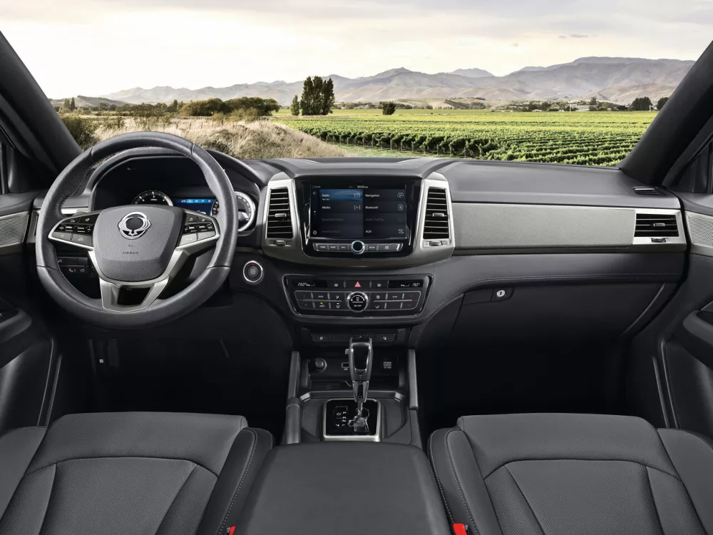 Автомобиль SsangYong Musso II Пикап Двойная кабина