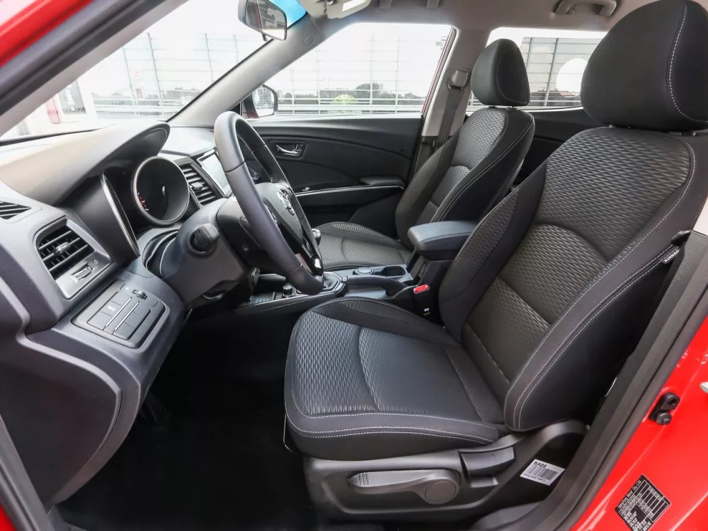 Автомобиль SsangYong XLV I Внедорожник (5 дверей)