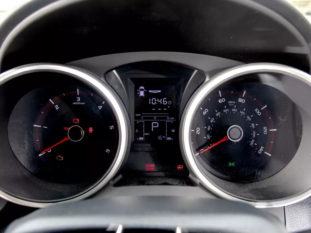 Автомобиль SsangYong XLV I Внедорожник (5 дверей)