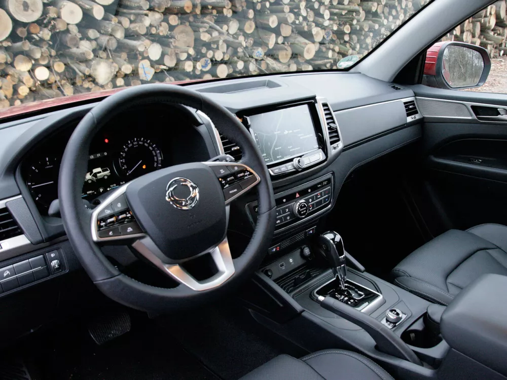 Автомобиль SsangYong Musso II Пикап Двойная кабина Grand