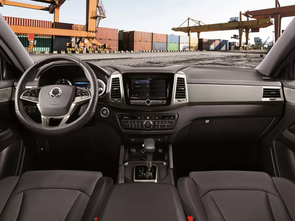 Автомобиль SsangYong Musso II Пикап Двойная кабина Grand