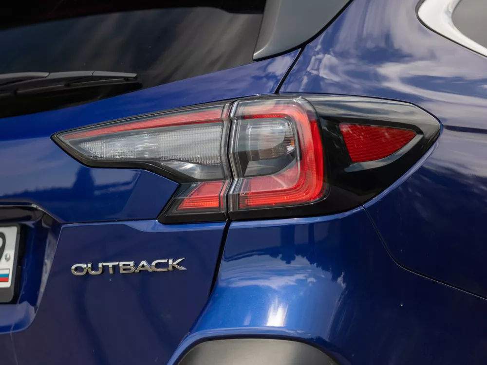 Автомобиль Subaru Outback VI Универсал (5 дверей)