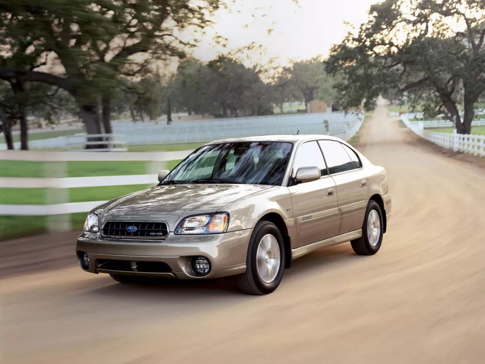 Автомобиль Subaru Outback II Седан