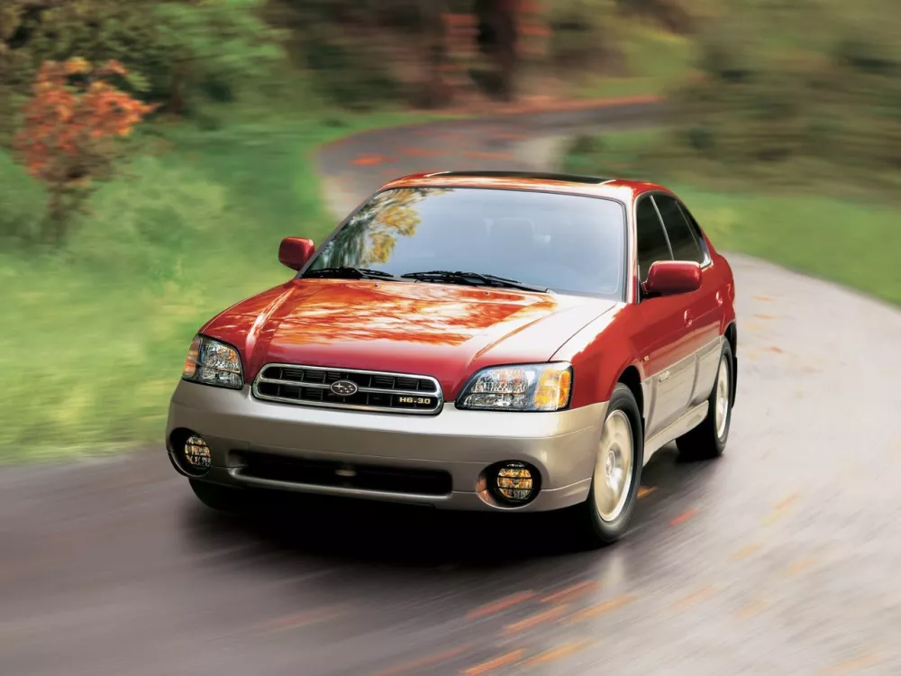 Автомобиль Subaru Outback II Седан