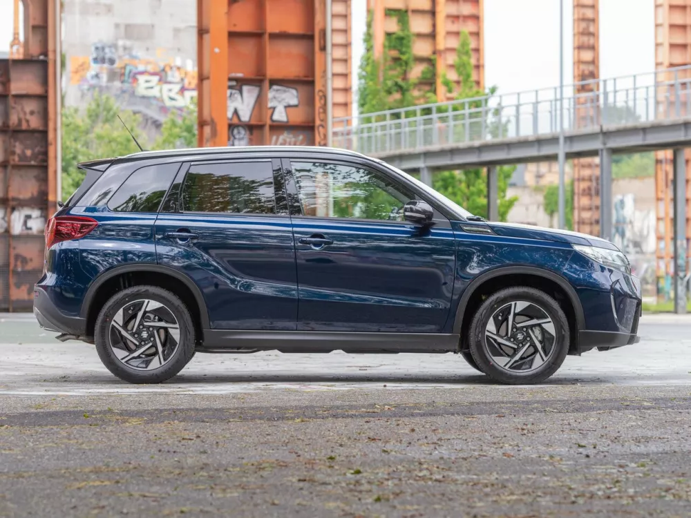 Автомобиль Suzuki Vitara II Рестайлинг 2 Внедорожник (5 дверей)