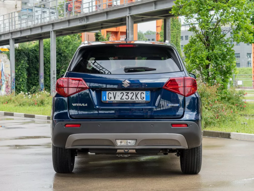 Автомобиль Suzuki Vitara II Рестайлинг 2 Внедорожник (5 дверей)