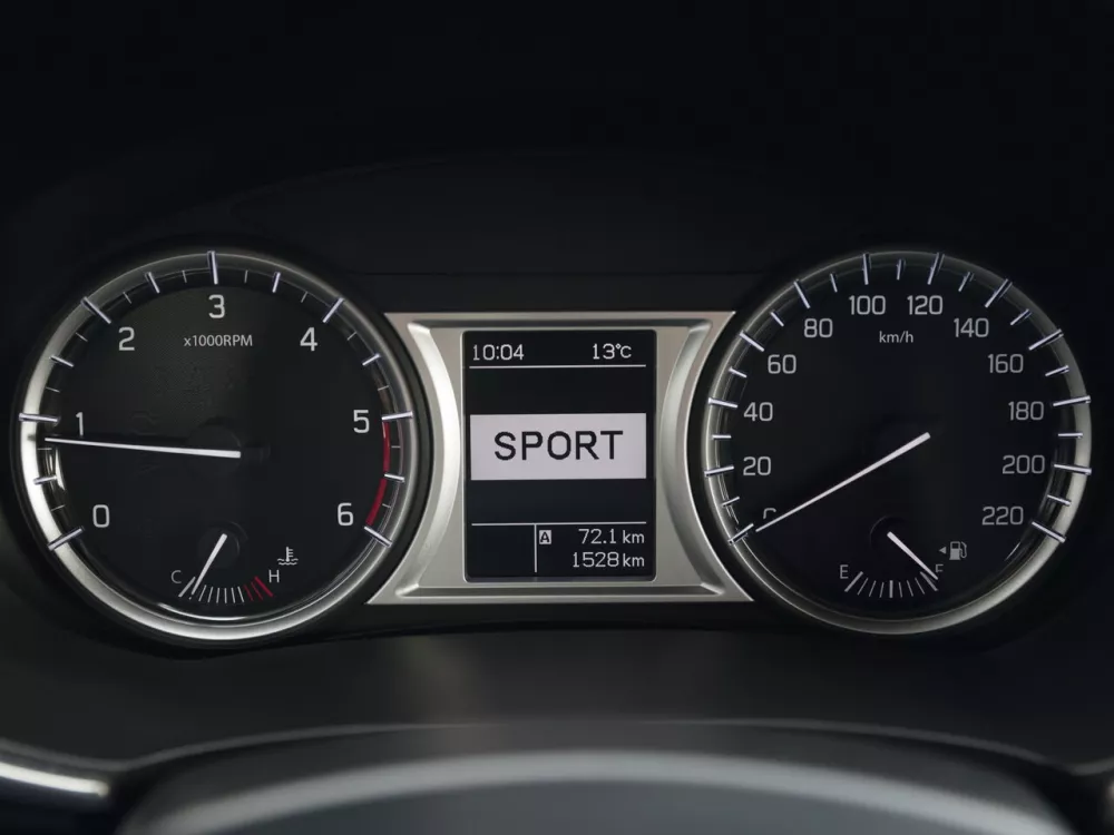 Автомобиль Suzuki Vitara II Внедорожник (5 дверей)