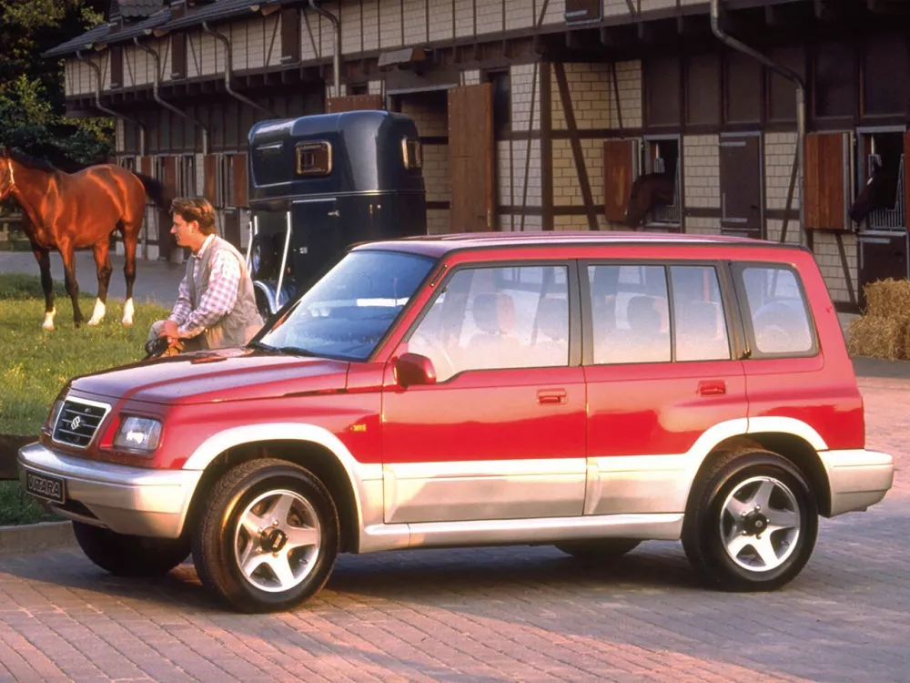 Автомобиль Suzuki Vitara I Внедорожник (5 дверей)
