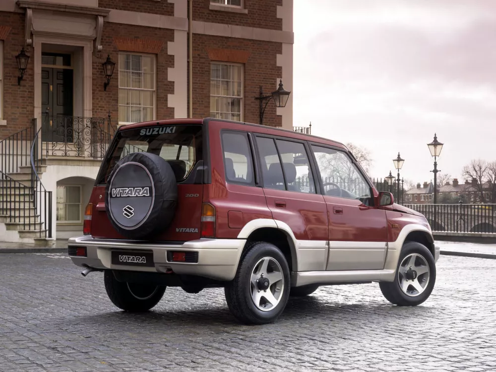 Автомобиль Suzuki Vitara I Внедорожник (5 дверей)