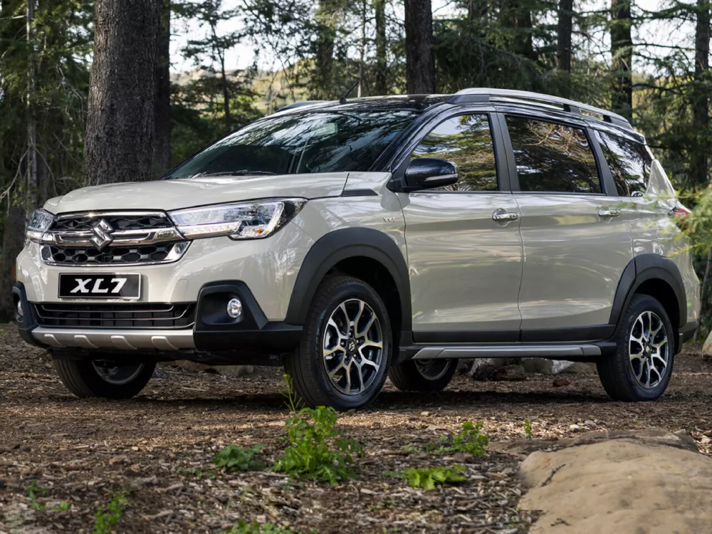 Автомобиль Suzuki XL7 III Внедорожник (5 дверей)