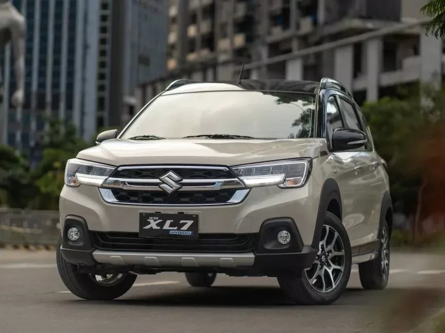 Автомобиль Suzuki XL7 III Внедорожник (5 дверей)