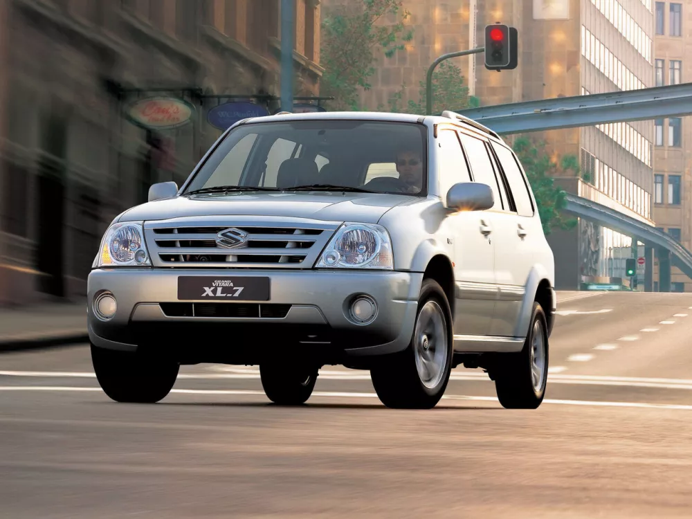 Автомобиль Suzuki XL7 I Рестайлинг Внедорожник (5 дверей)