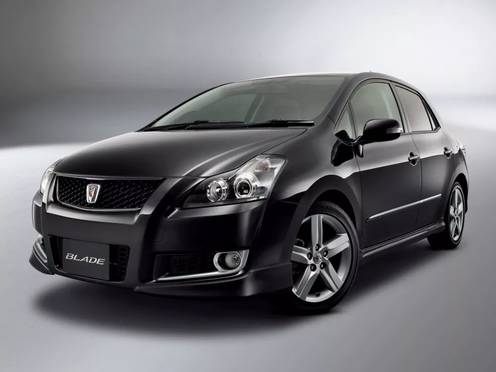 Автомобиль Toyota Blade I (E150) Рестайлинг Хэтчбек (5 дверей)
