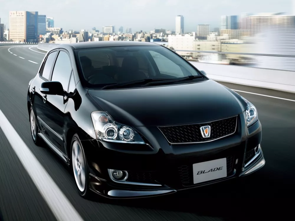 Автомобиль Toyota Blade I (E150) Рестайлинг Хэтчбек (5 дверей)