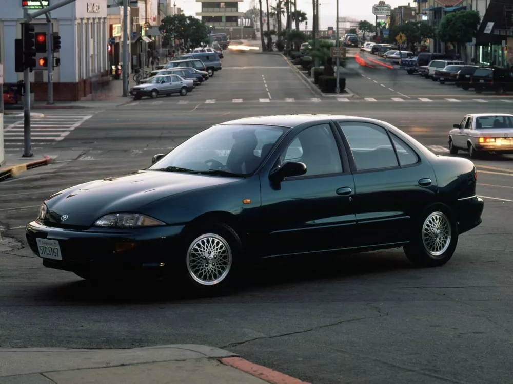 Автомобиль Toyota Cavalier Седан