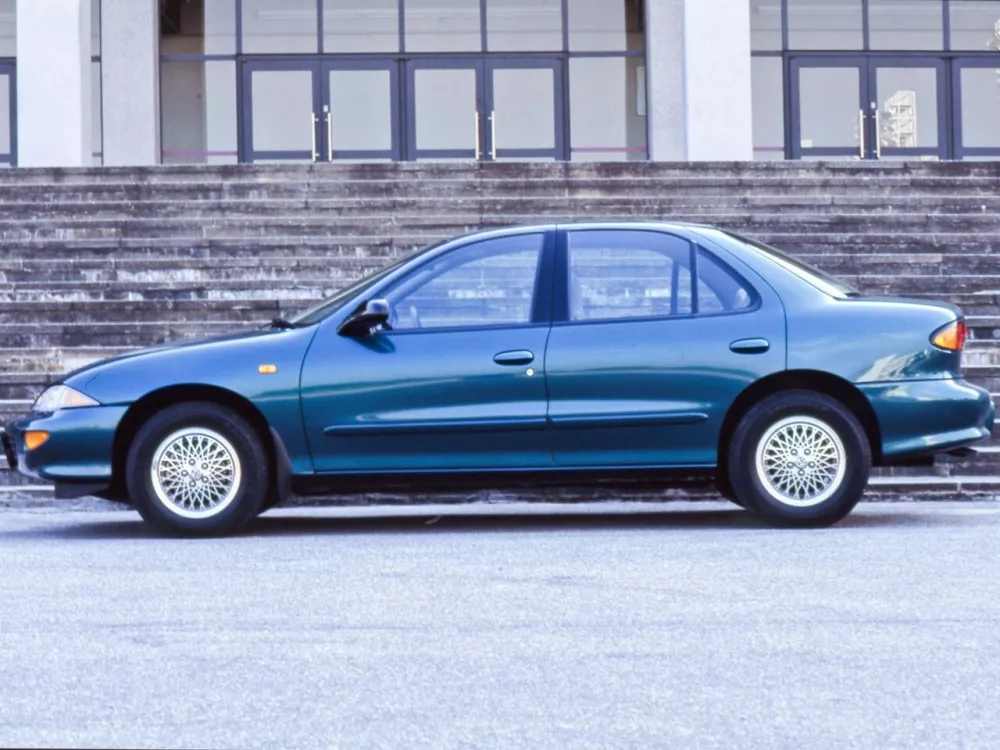 Автомобиль Toyota Cavalier Седан