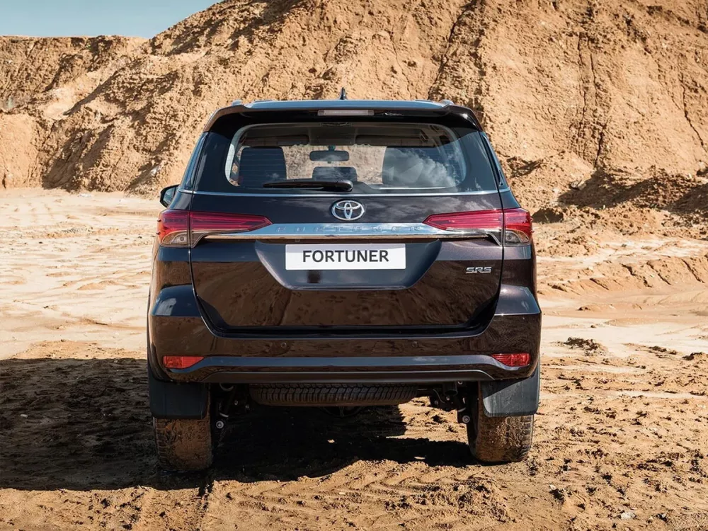 Автомобиль Toyota Fortuner II Внедорожник (5 дверей)