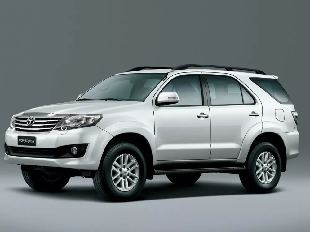 Автомобиль Toyota Fortuner I Рестайлинг 2 Внедорожник (5 дверей)