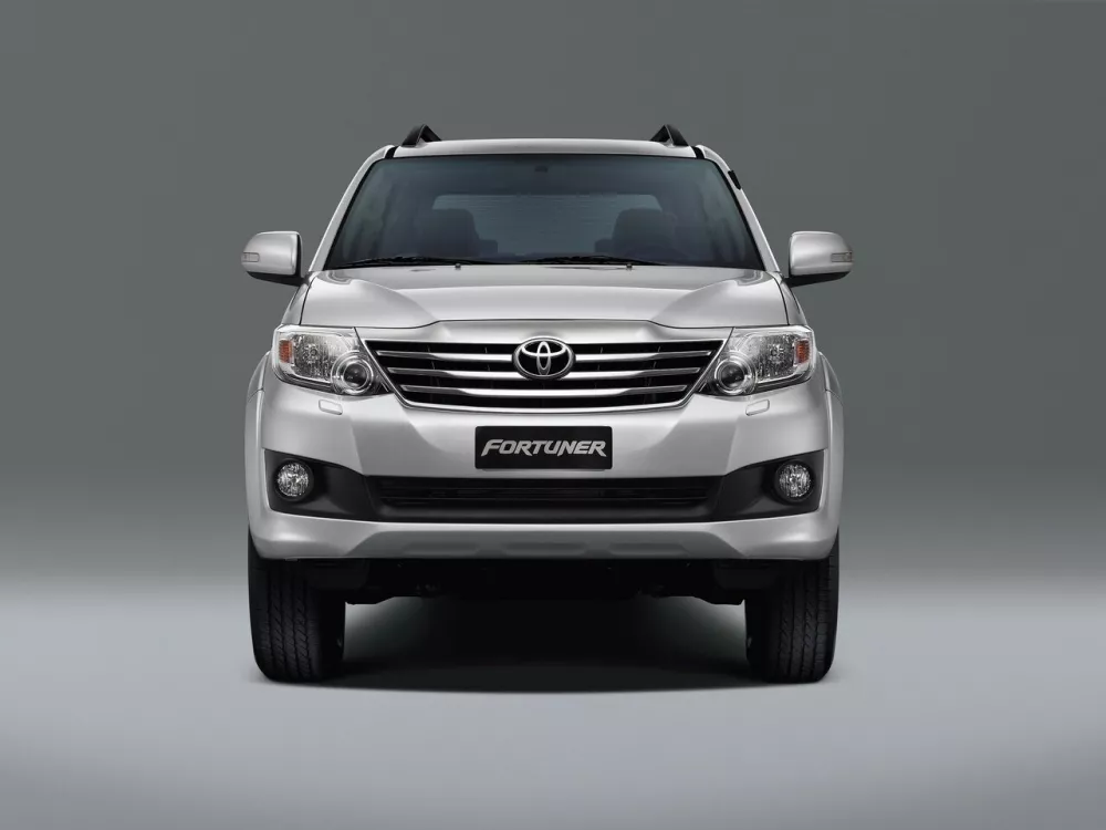 Автомобиль Toyota Fortuner I Рестайлинг 2 Внедорожник (5 дверей)