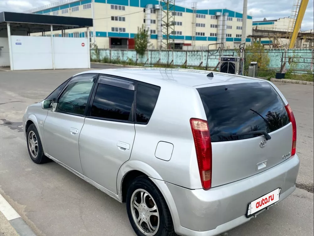 Автомобиль Toyota Opa I Рестайлинг Универсал (5 дверей)
