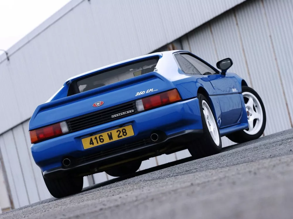 Автомобиль Venturi 260 LM Купе